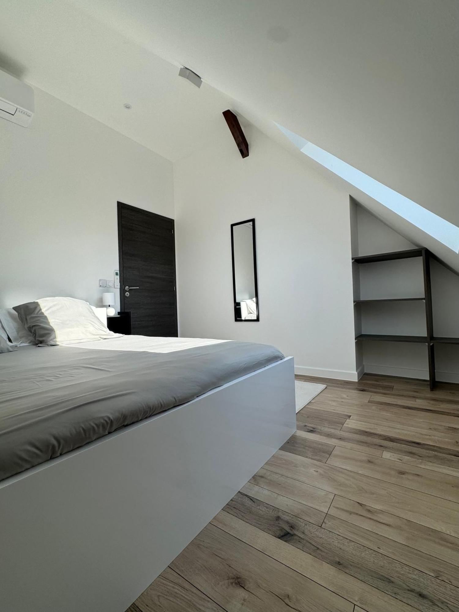 Magnifique Appartement Vue Lac - 5 Personnes Voglans Bagian luar foto